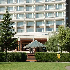 Hotell Ramada By Wyndham Parc ****