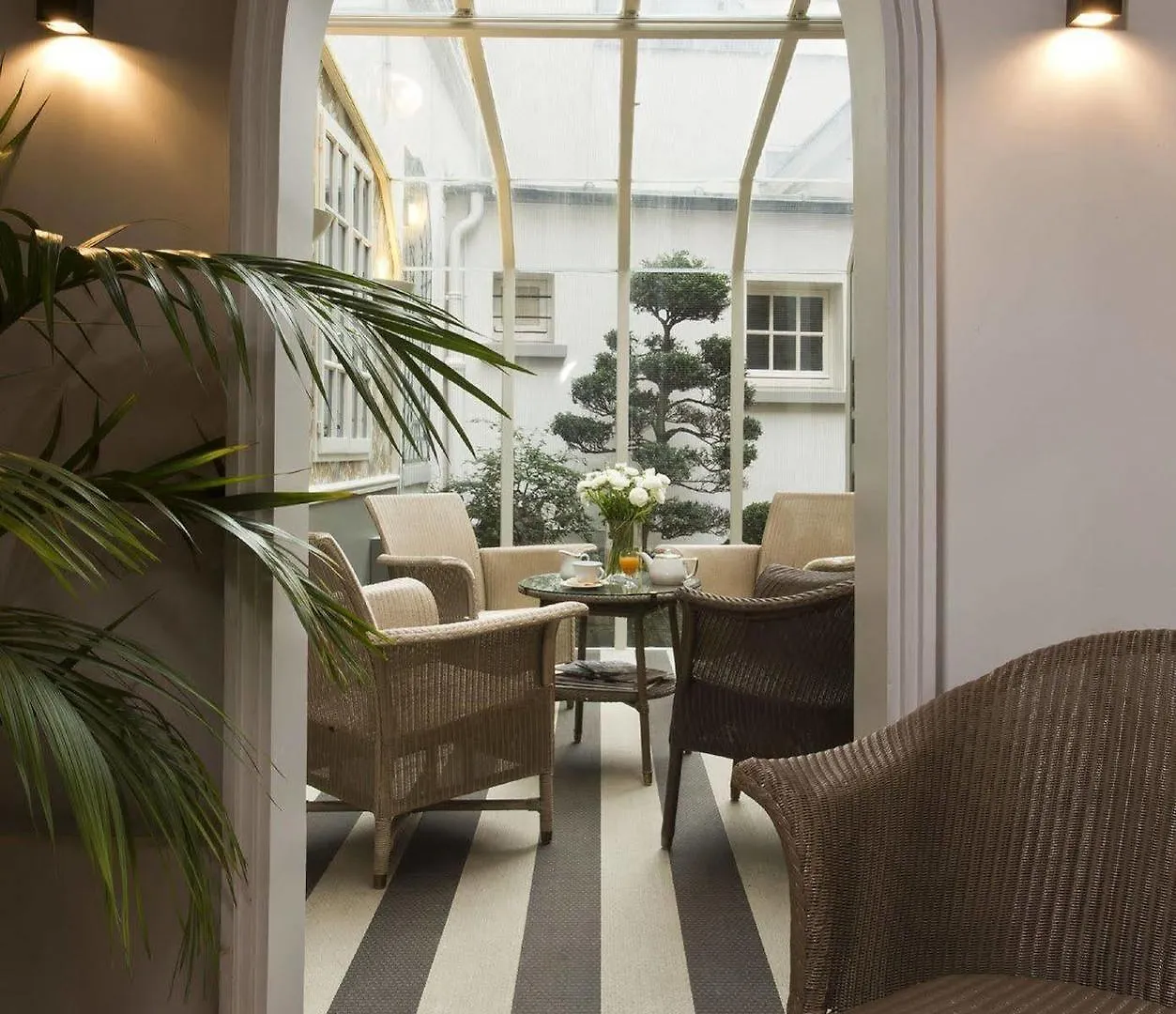 Hôtel Passy Eiffel Paris 3*,